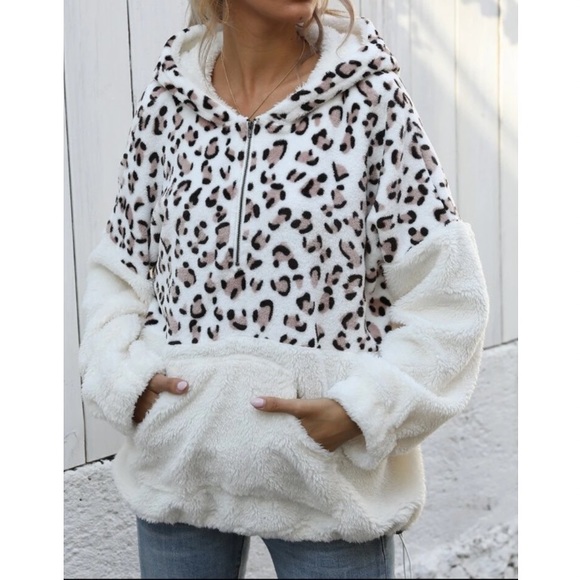 Leopard print teddy half zip hoodie - Picture 3 of 6